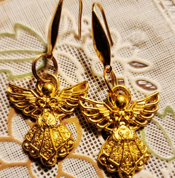 Gold Angel Earrings - Picture 1 of 3